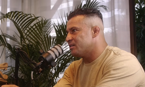 Cristiano Marcello marcou presença no Pura Connection para falar da vida e carreira (Foto: Reprodução)