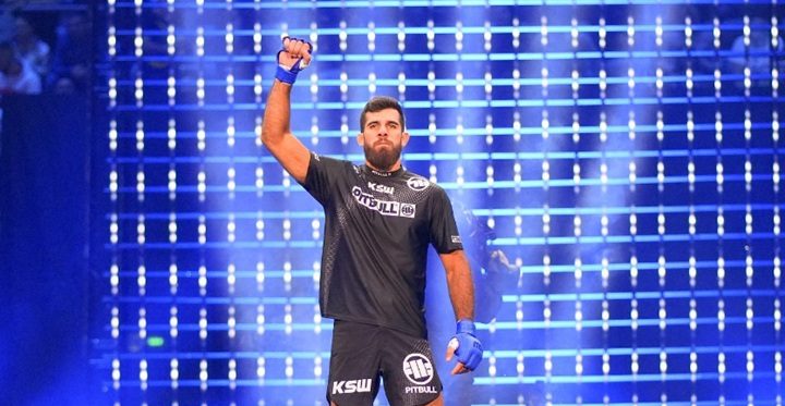 Faixa-preta e professor no CT Clube da Luta, Oton Jasse vai entrar em ação no evento de MMA Cage Warrriors (Foto: Reprodução/KSW)