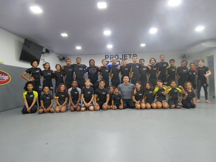 Daniel 220v vai liderar alunos do seu projeto social no Sul-Americano de Jiu-Jitsu Desportivo (Foto: Reprodução)