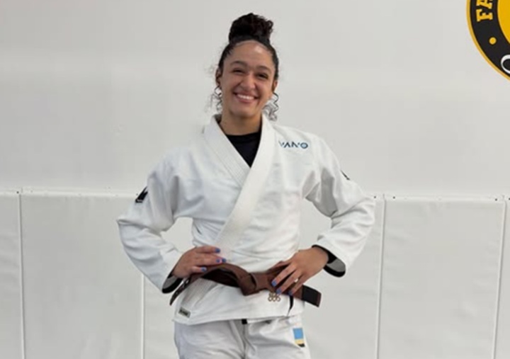 Faixa-marrom de Jiu-Jitsu, Lívia Barasine fez um forte relato onde cita Melqui Galvão em episódios de abuso sexual e pressão psicológica (Foto: Reprodução/Instagram)