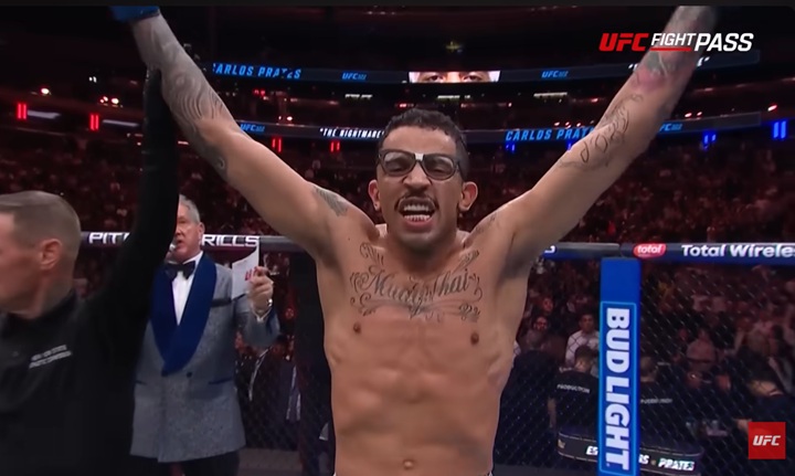 Em ótima fase no UFC, Carlos Prates deve fazer mais uma luta antes de possível chance de lutar pelo cinturão dos meio-médios (Foto: Reprodução/UFC)