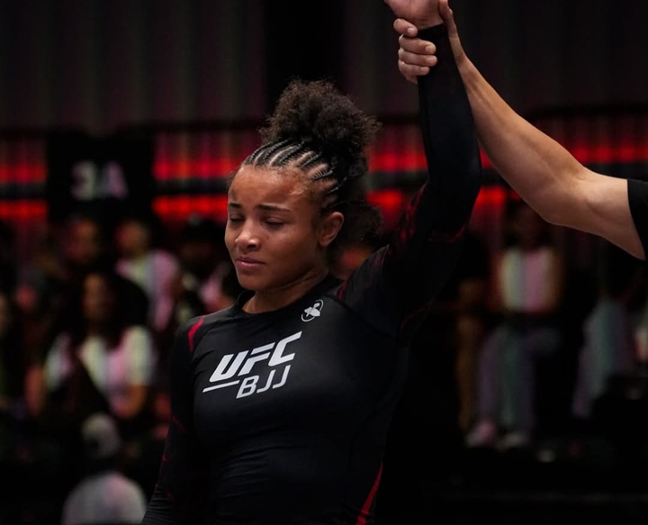 Cássia Moura venceu no UFC BJJ 10 e avançou para a final do GP peso-mosca (Foto: Dai Bueno)