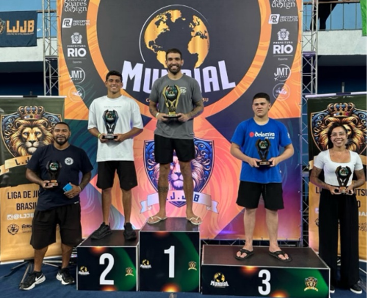 Equipes que se destacaram ao longo do Mundial LJJB foram premiadas ao fim da competição (Foto: Reprodução)